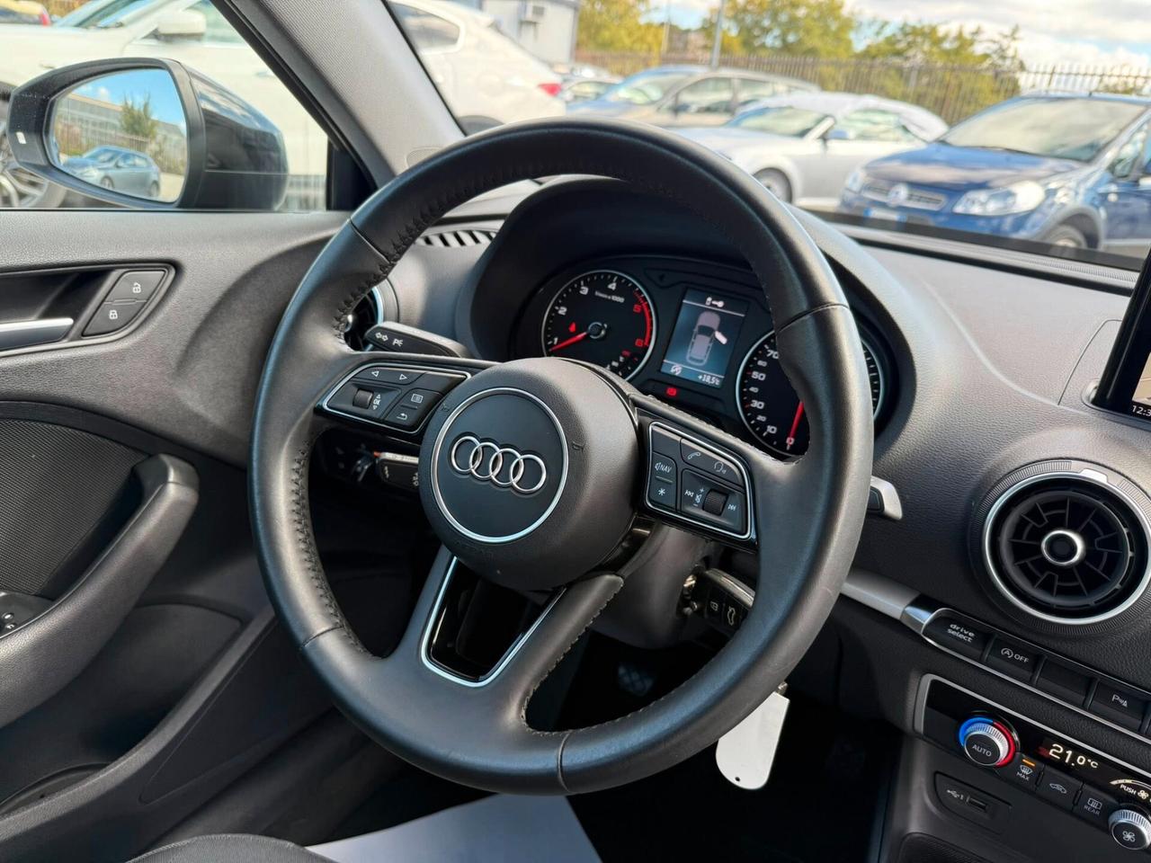 Audi A3 1.6 Tdi 116CV -SPORTBACK-