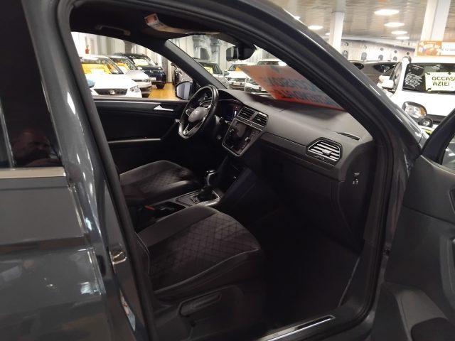 VOLKSWAGEN Tiguan 2.0 TDI 150 CV DSG R-Line 19"
