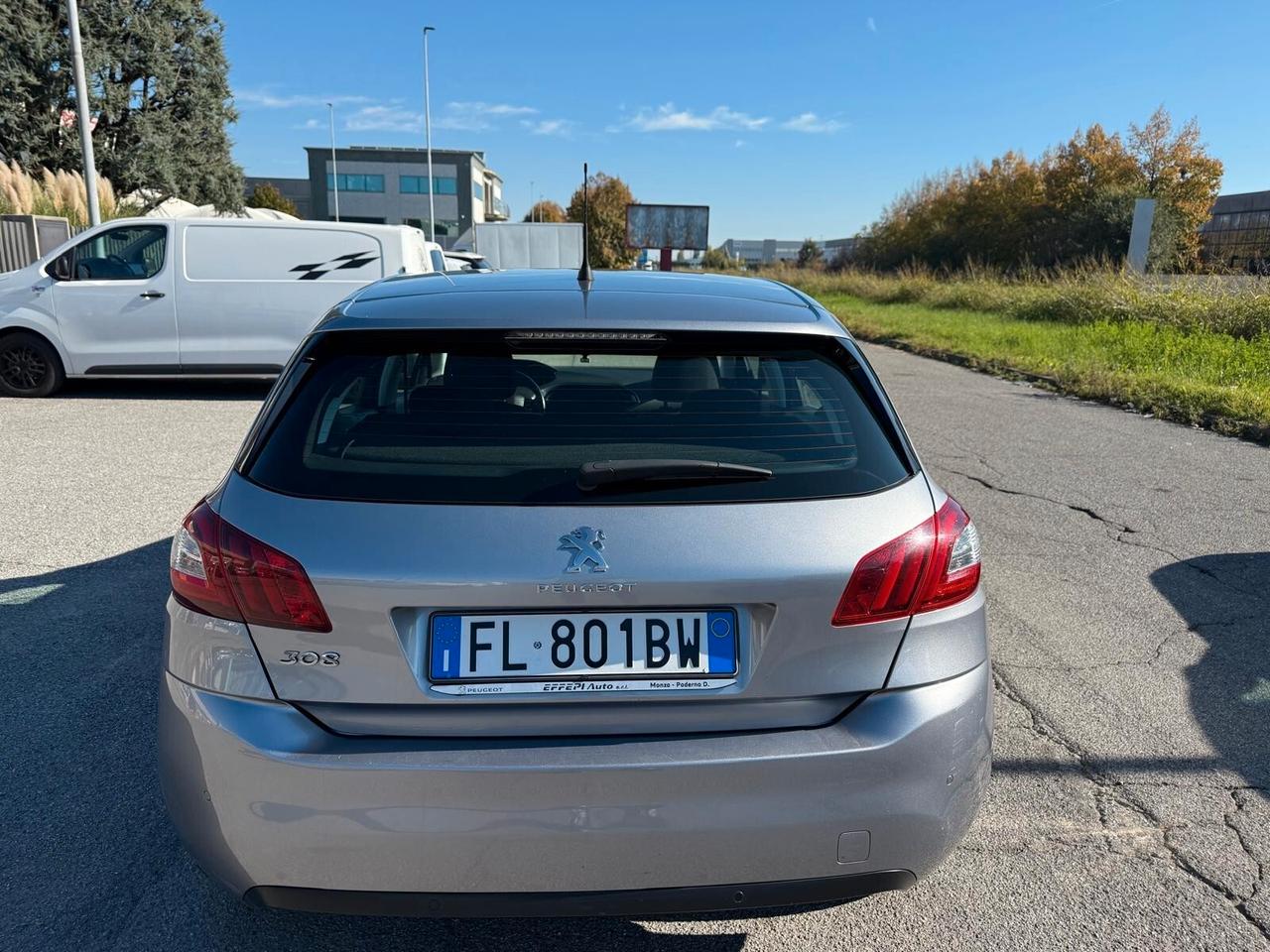 Peugeot 308 BlueHDi 120