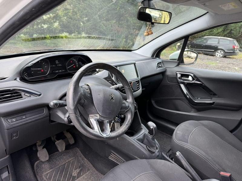 Peugeot 208 208 5p 1.2 puretech Allure s&s 82cv neopatentati