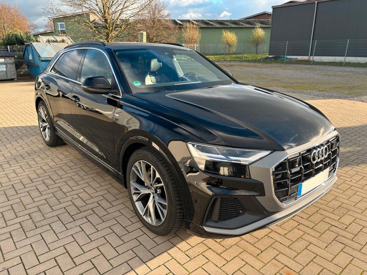 Audi Q8 45 TDI quattro tiptronic Sport