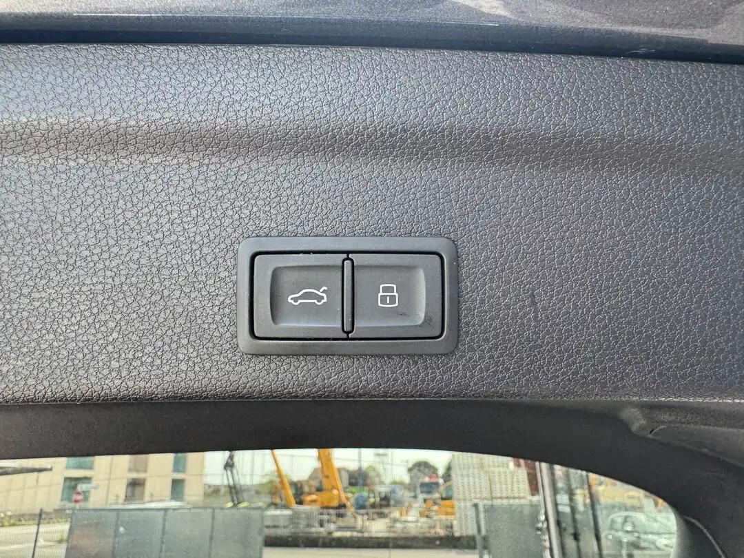 Audi Q3 SPB 35 TFSI S tronic Identity Black Sportbavk s-line