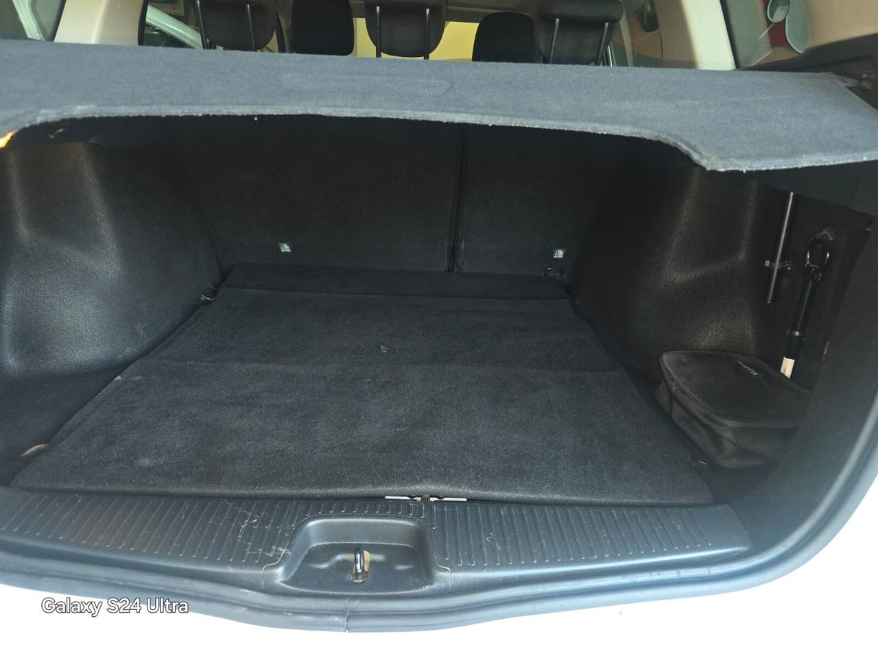 Ford Kuga Kuga+ 2.0 TDCi 140 CV 2WD DPF