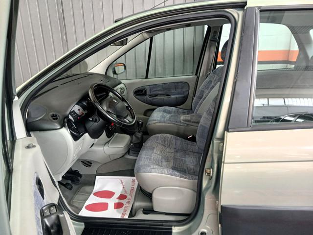 RENAULT Megane Scénic 4X4 2.0 16V RX4 Privilège