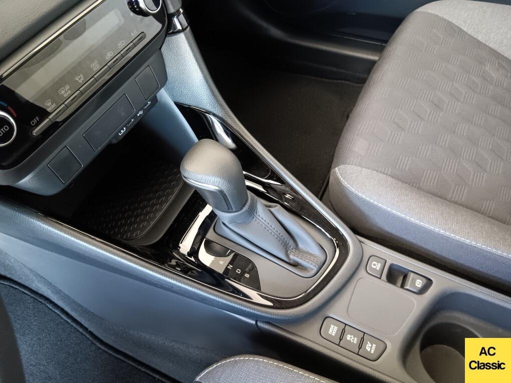 Toyota Yaris Trend 1.5 Hybrid (92 cv) Km 0