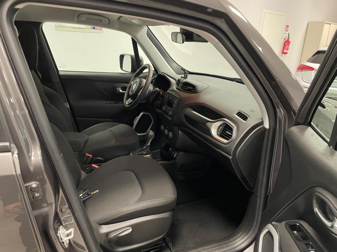 Jeep Renegade 1.3 T4 DDCT Longitude