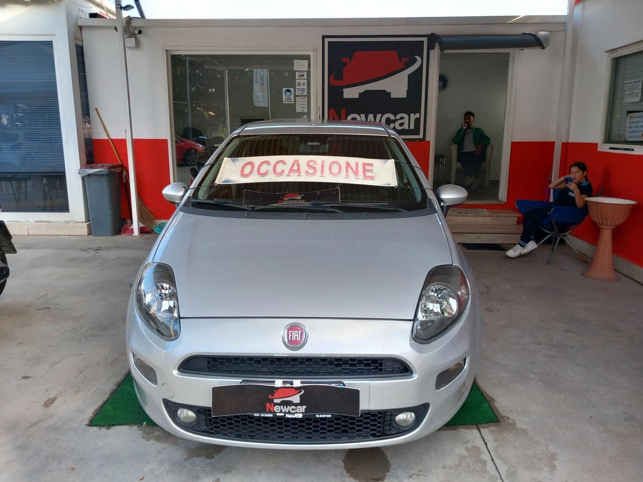 Fiat Punto 1.3 MJT II 75 CV 5 porte Lounge 5 porte gomme nuove perfetta sensori tenuta maniacalmente