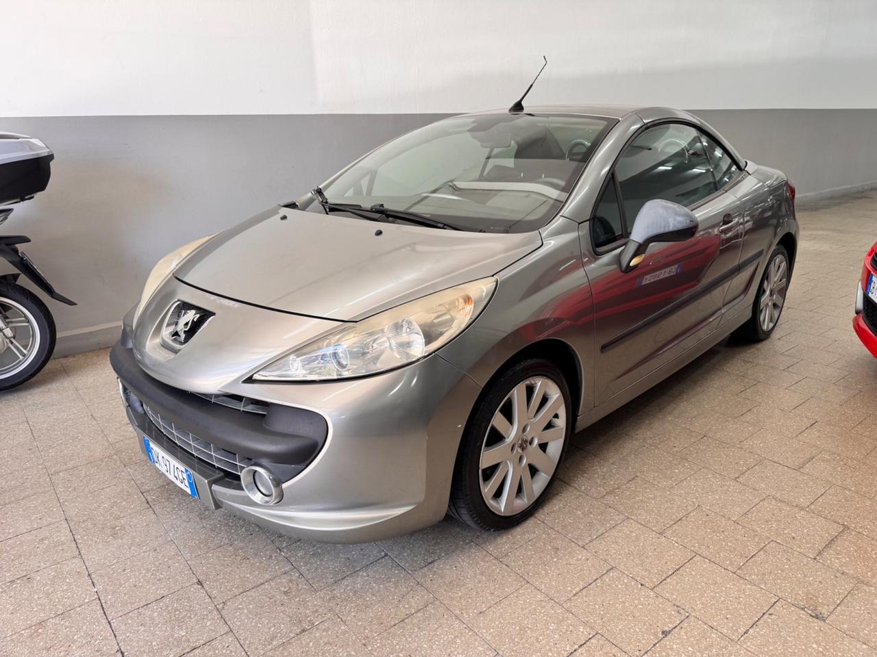 Peugeot 207 1.6 HDi 110 Cv Cabrio Féline - 2007