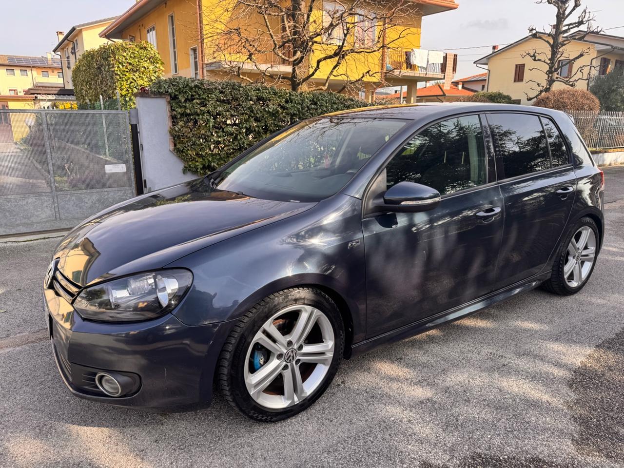 Volkswagen Golf 1.6 TDI DPF 3p. Highline