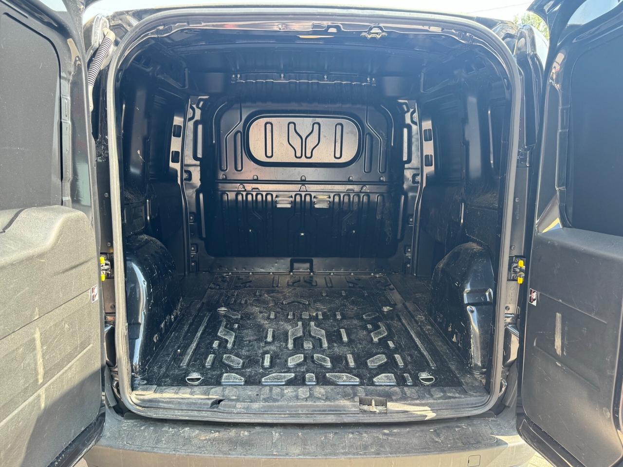 Fiat Doblo 1.4 Natural Power PC-TN Cargo Easy