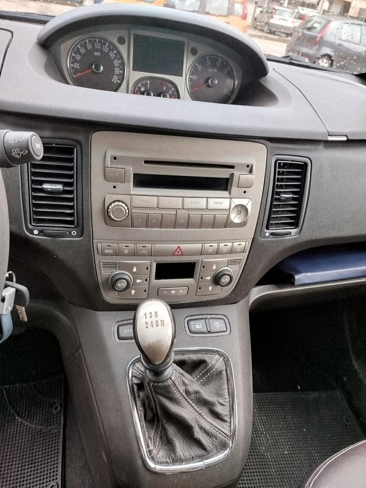 Lancia MUSA 1.4 16V EURO 5 S&S Platino