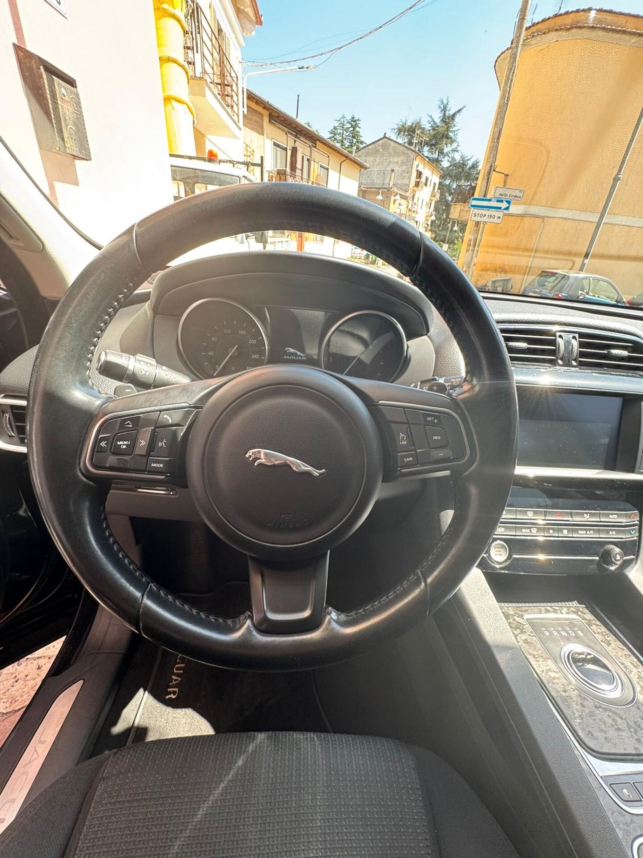 Jaguar F-Pace 2.0 D 180 CV AWD Portfolio, SERVICE JAGUAR COMPLETO, TOTALMENTE REVISIONATA, PERFETTA