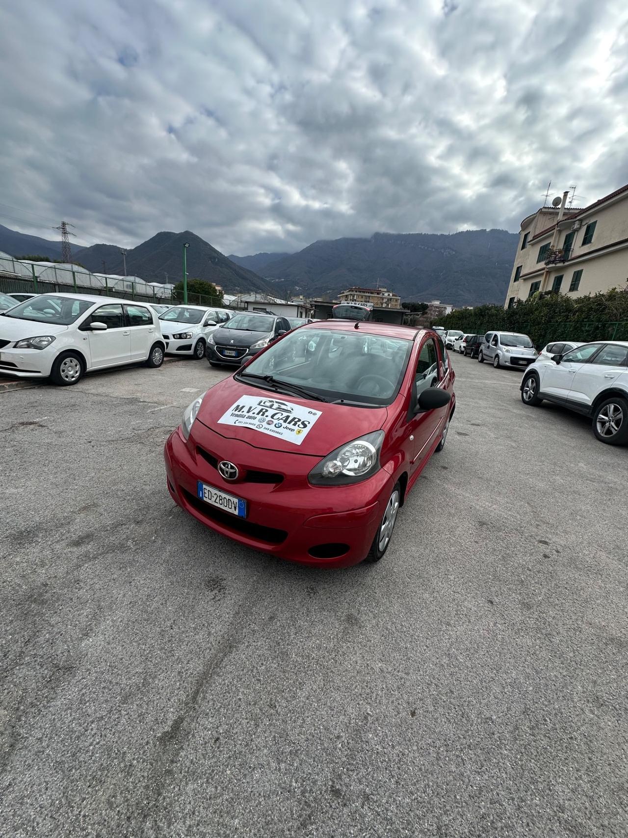 Toyota Aygo 1.0 12V VVT-i 3 porte Sol Red Edition