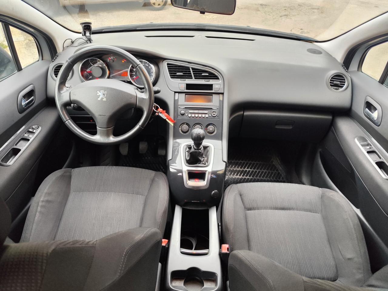 Peugeot 5008 1.6 HDi 112CV Family