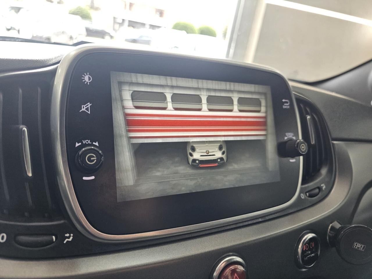 Abarth 695 1.4 Turbo T-Jet XSR Yamaha Limited Edition 532/695