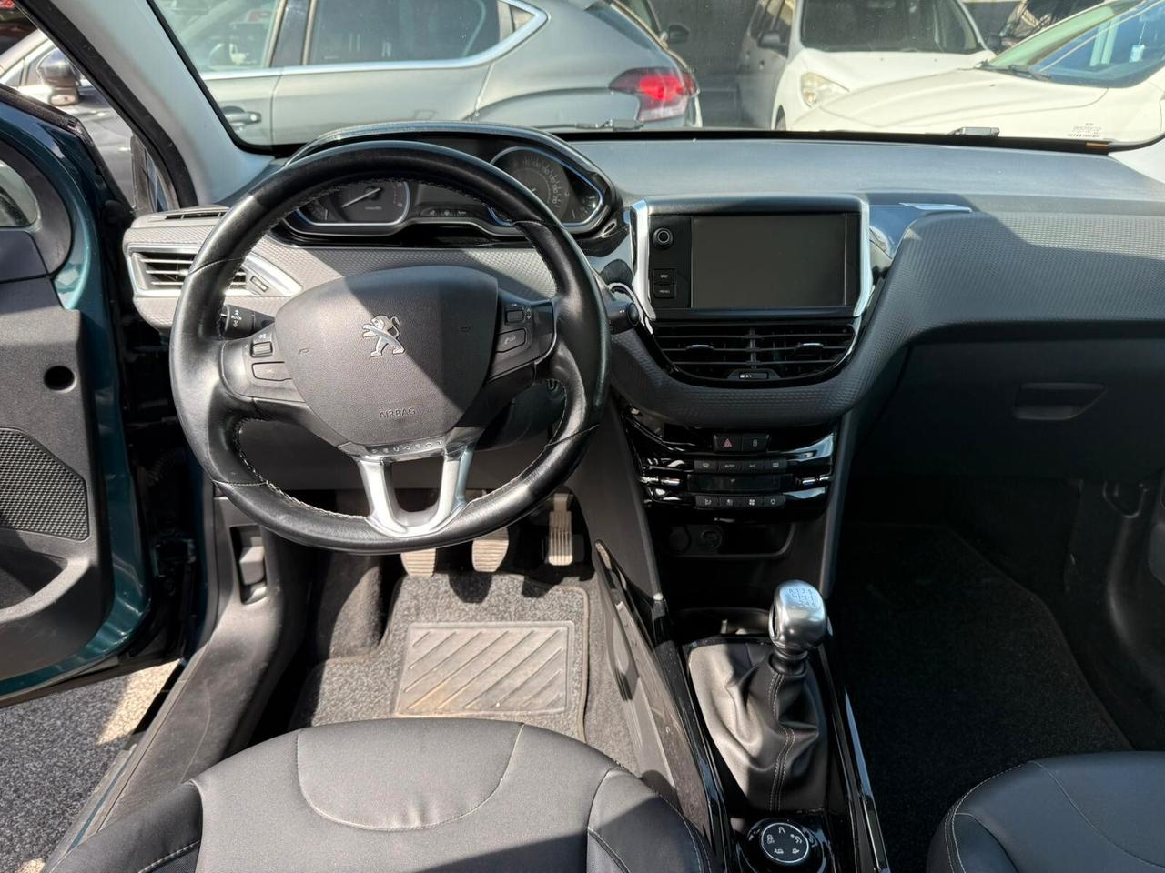 Peugeot 2008 BlueHDi 120 S&S Allure