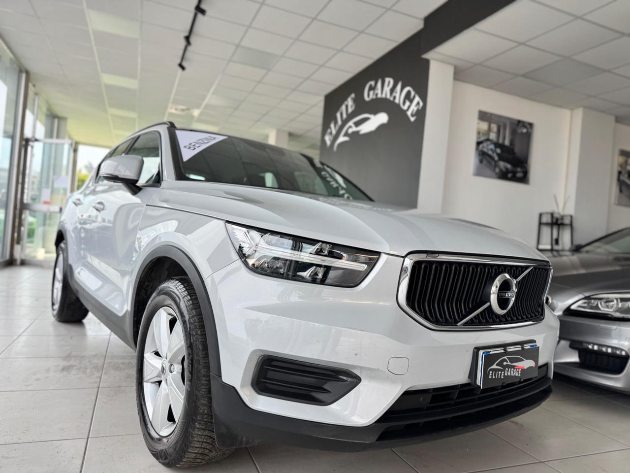 Volvo XC40 T3 Momentum Virtual Led Cruise