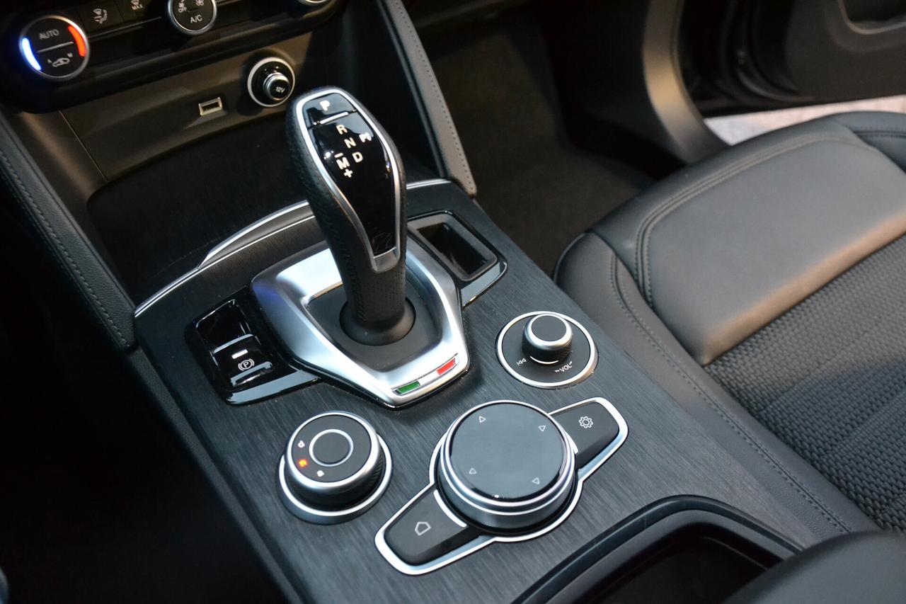 Alfa Romeo Stelvio 2.2 160CV AT8 SPRINT **FULL LED+NAVI+RCAM+PRIVACY*