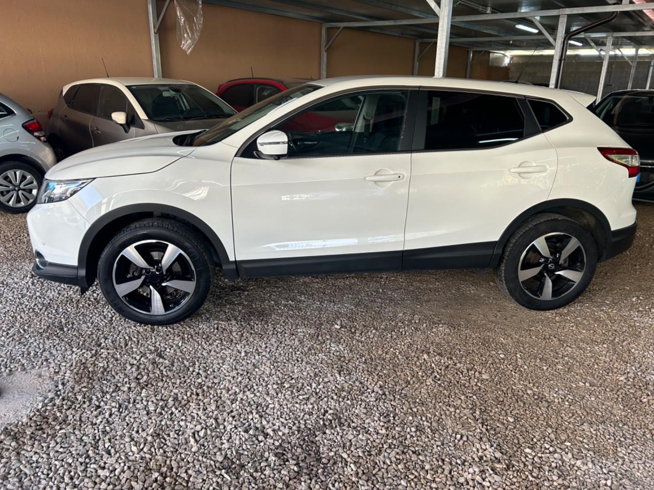 Nissan Qashqai 1.5 dCi N-Connecta 360