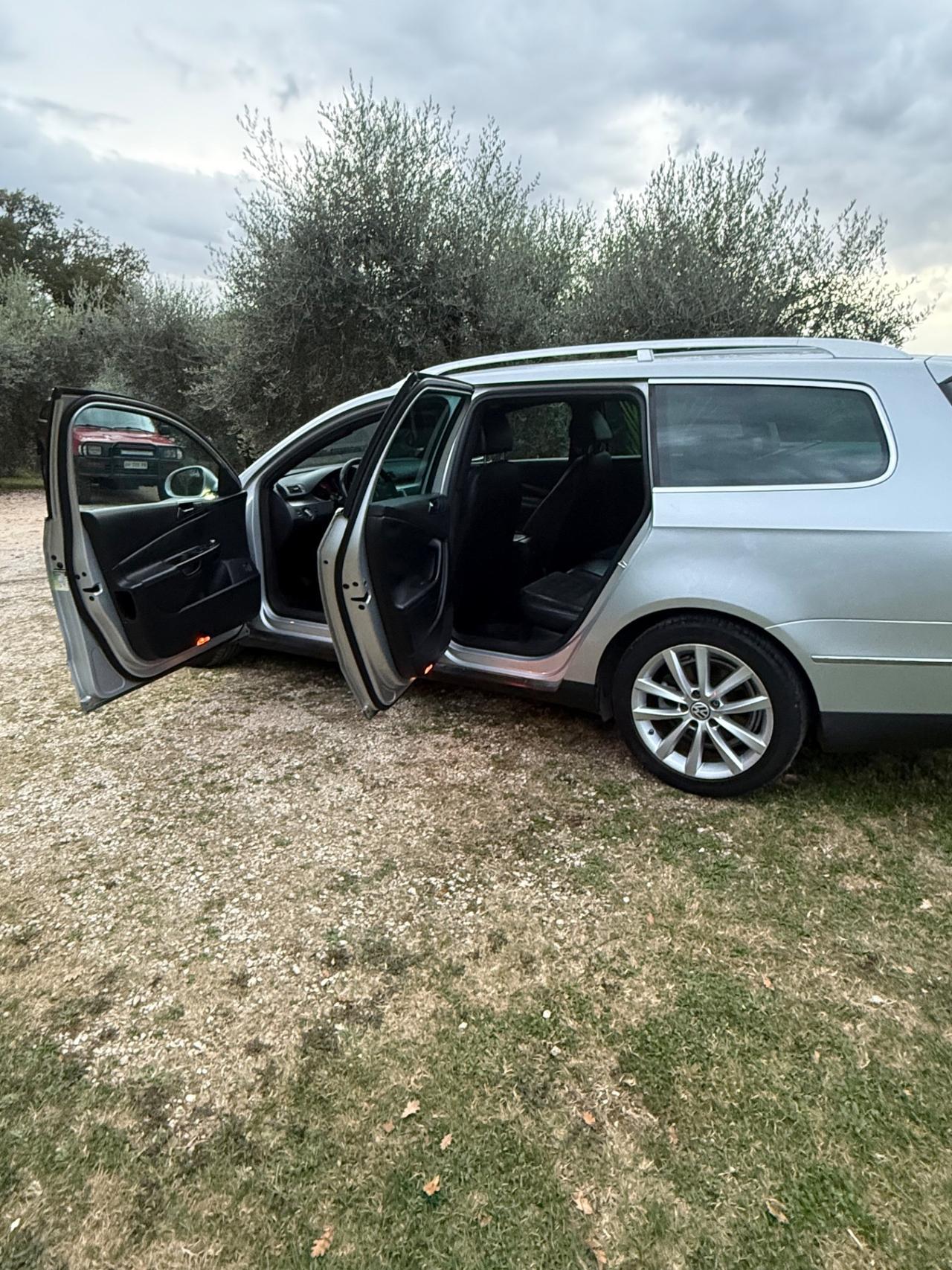 Volkswagen Passat 2.0 TDI DPF Var. Highline