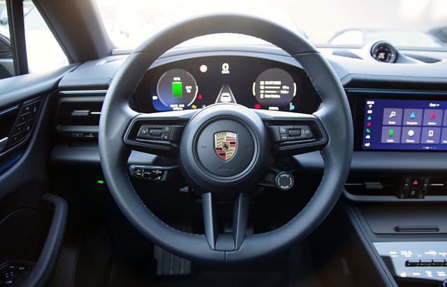 PORSCHE Macan Ev 265KW (360HP)