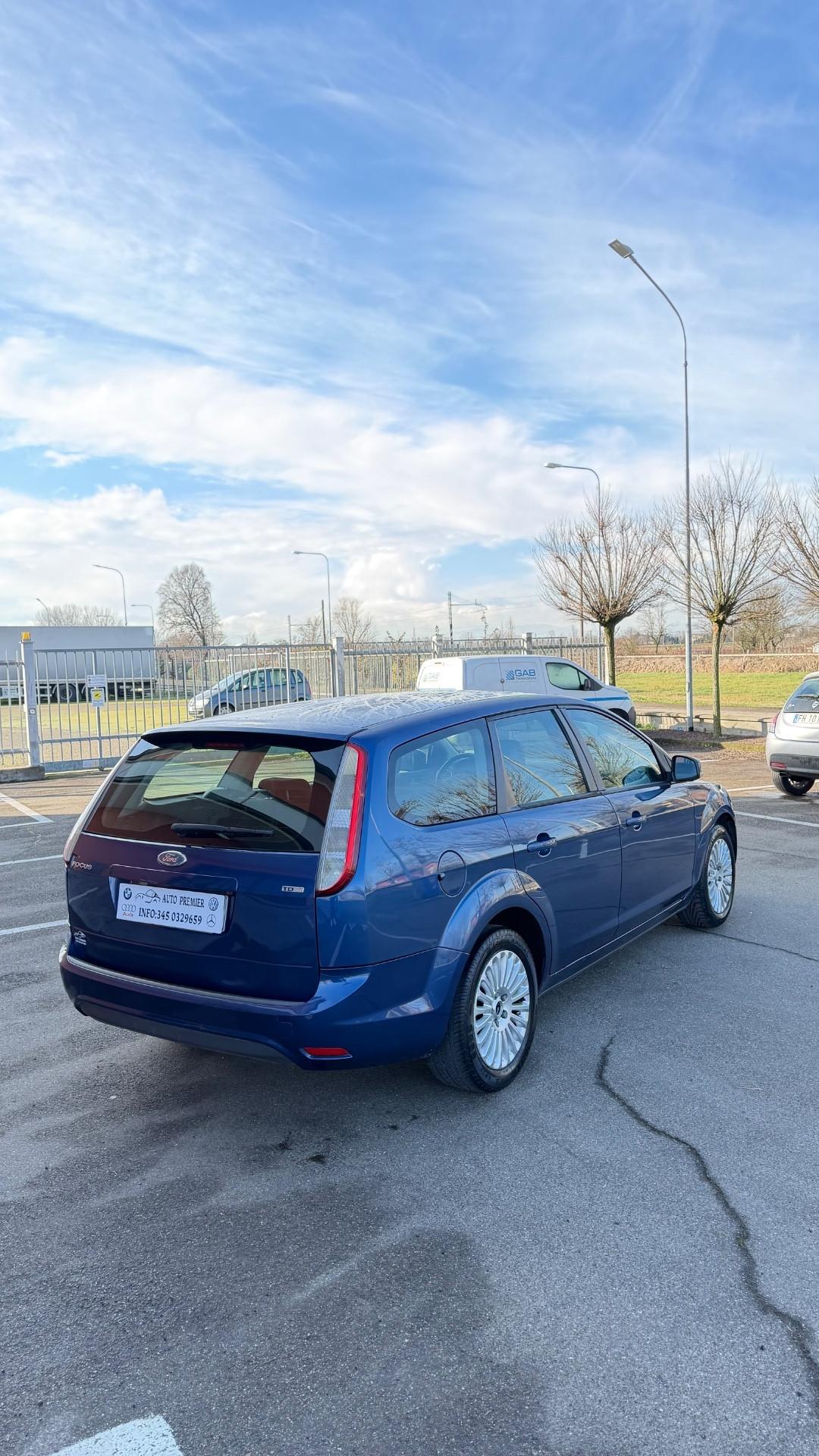 Ford Focus 1.6 TDCi (110CV) 5p. Tit. DPF