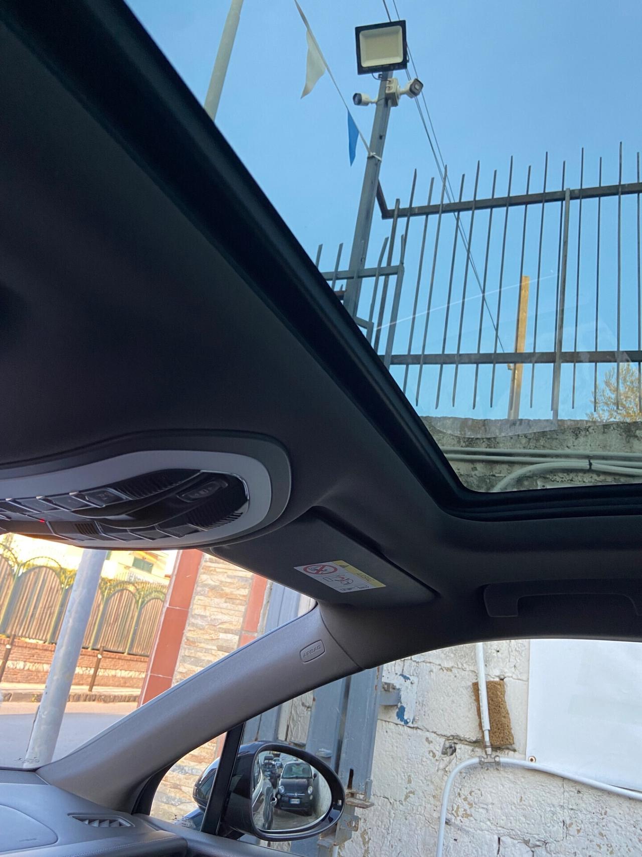 Porsche Macan 2.0 benzina full optional