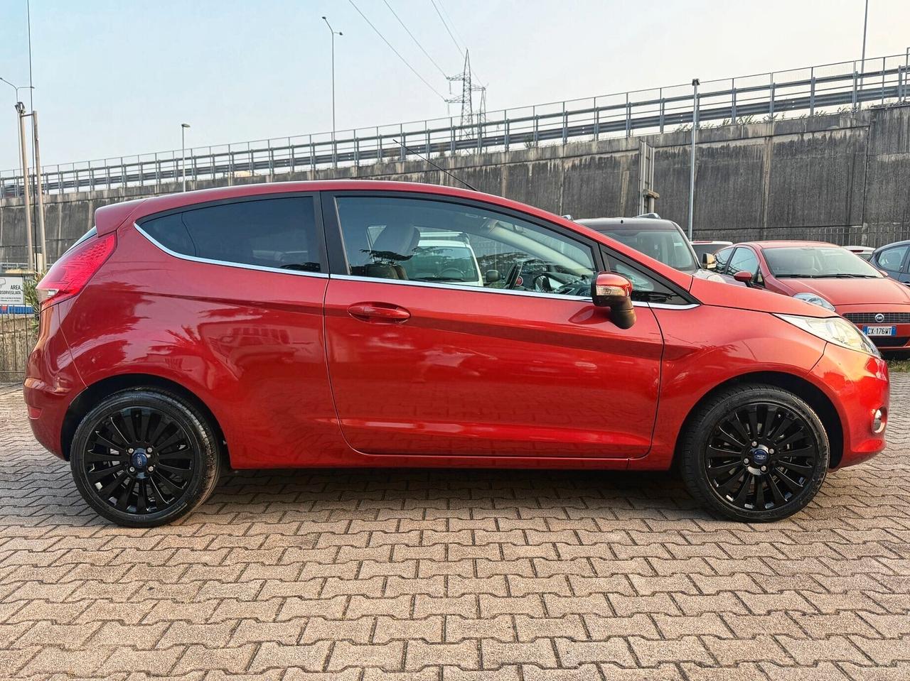 Ford Fiesta 1.2 82CV 3 porte OK NEOPATENTATI