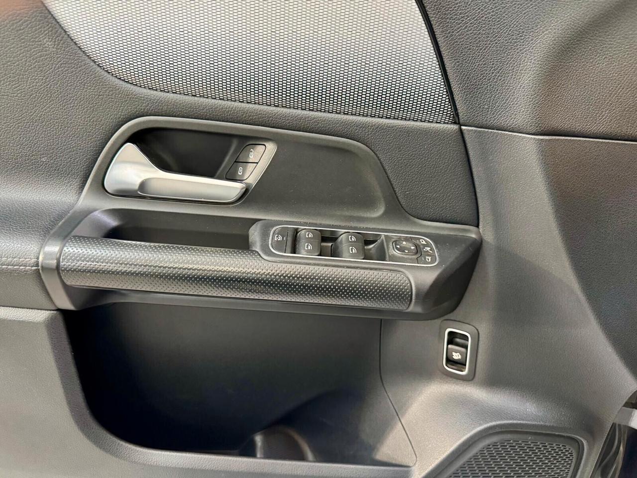 Mercedes B 180D Automatic Sport TETTO 12/2019