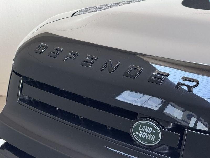 Land Rover Defender 110 3.0d i6 mhev SE awd 200CV AUTOCARRO 5 POSTI IVA ESPOSTA