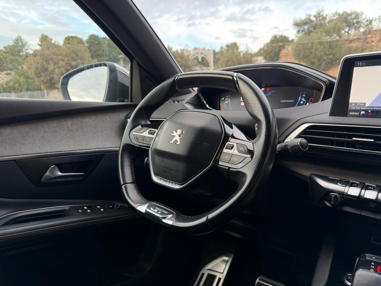 Peugeot 3008 GT-LINE/2.0 EAT8 177CV/GANCIO/PELLE/18"