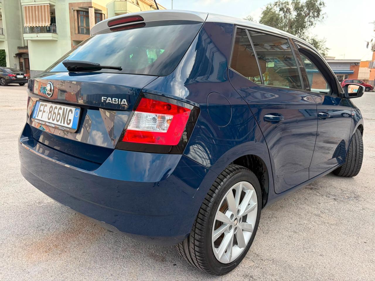 Skoda Fabia 1.0 MPI 60 CV BUSINESS