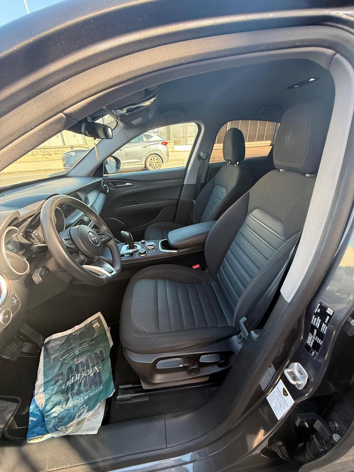 Alfa Romeo Stelvio 2.2 Turbodiesel 190 CV AT8 Q4 Business
