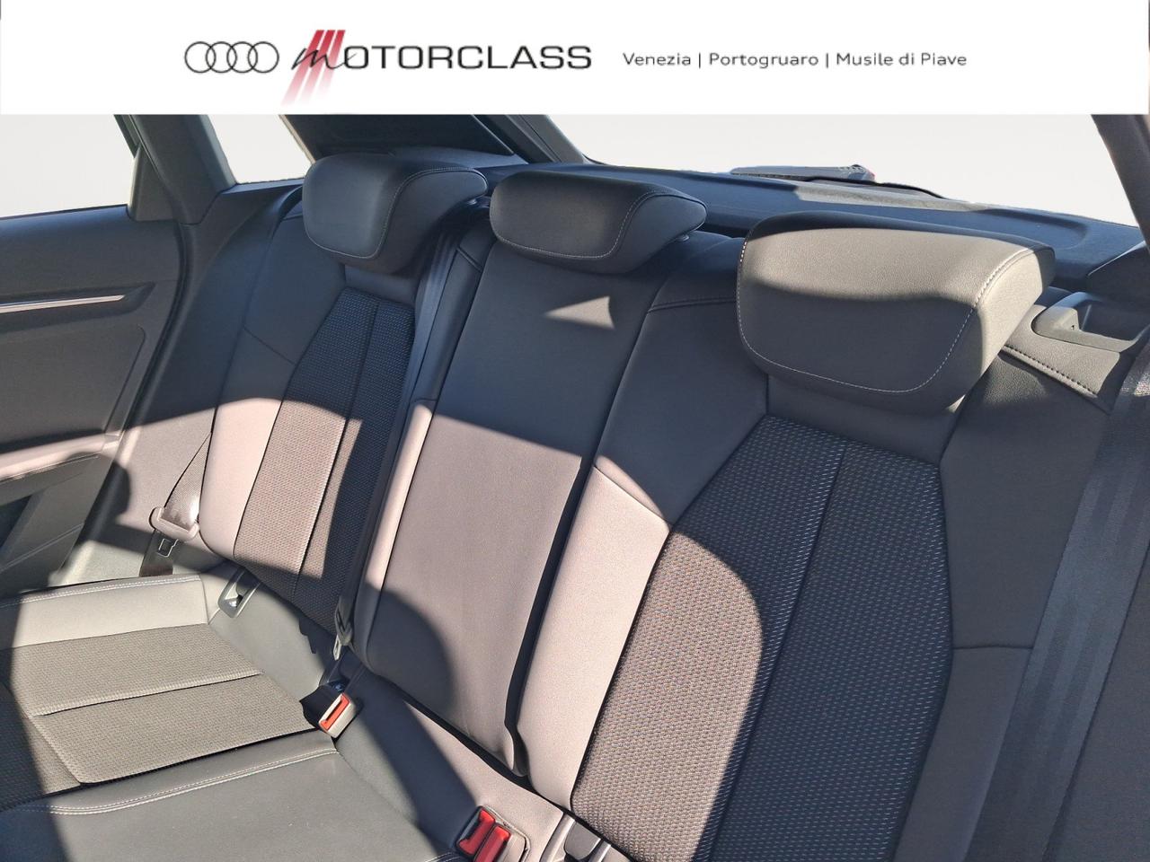 Audi A3 allstreet 1.5 tfsi mhev 48v 150cv identity contrast