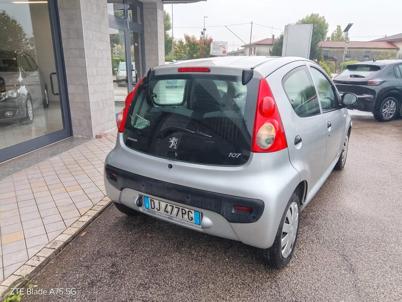 Peugeot 107 1.0 Benzina Neopatentati