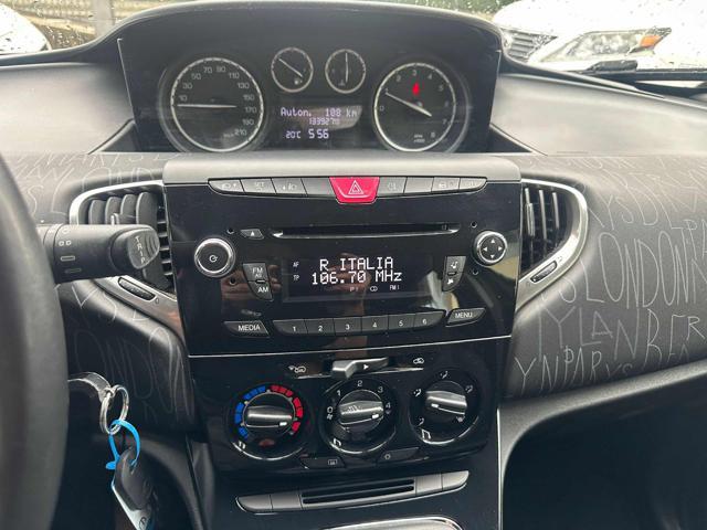 LANCIA Ypsilon 1.2 69 CV 5 porte Platinum