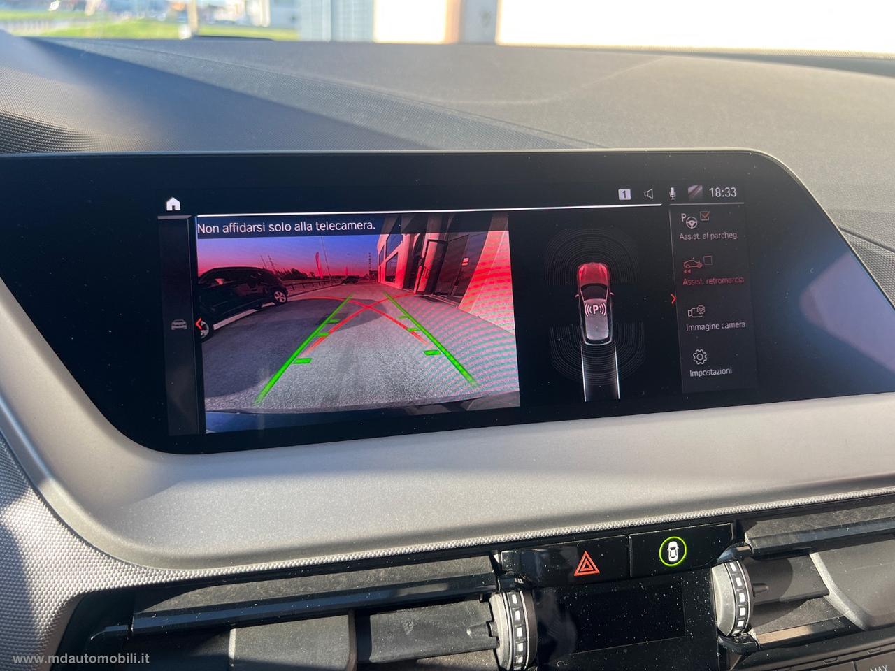 BMW 118d 5p. Business Advantage AUTOMATICA CERCHI 18 CAMERA