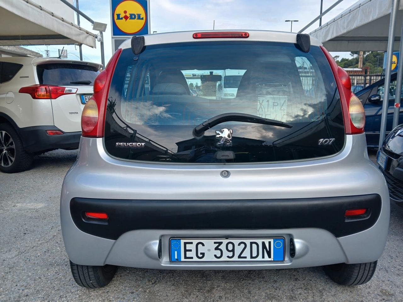 Peugeot 107 1.0 68CV 5p. Desir