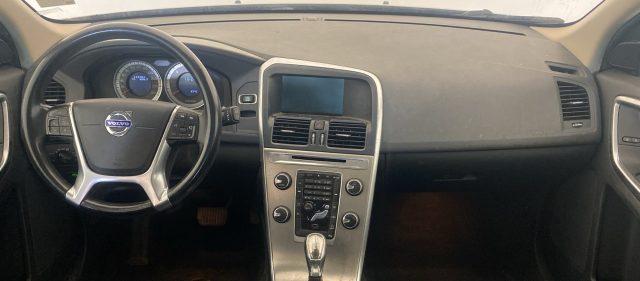 VOLVO XC60 2.4 d4 (d3) Momentum awd 163cv geartronic