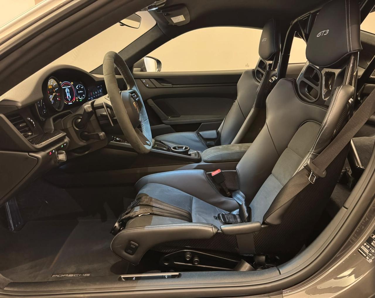 PORSCHE 911 992 GT3 4.0 510CV NUOVA KM0 PRONTA CONSEGNA FULL CARBON FRENI CARBOCERAMICA