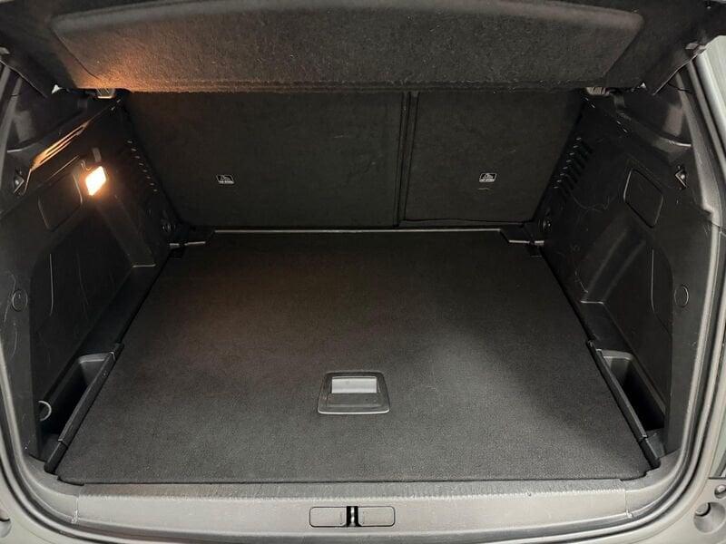 Peugeot 3008 PureTech Turbo 130 EAT8 S&S Active Pack