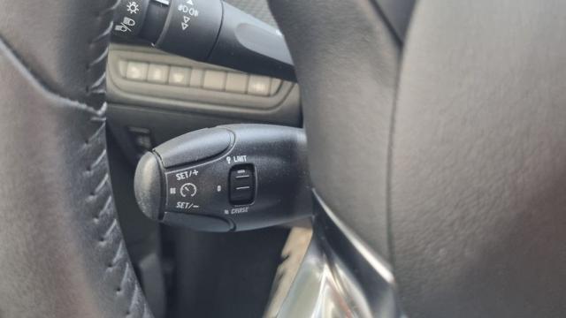 PEUGEOT 2008 1° serie 1.6 e-HDi 92 CV Stop&Start Allure