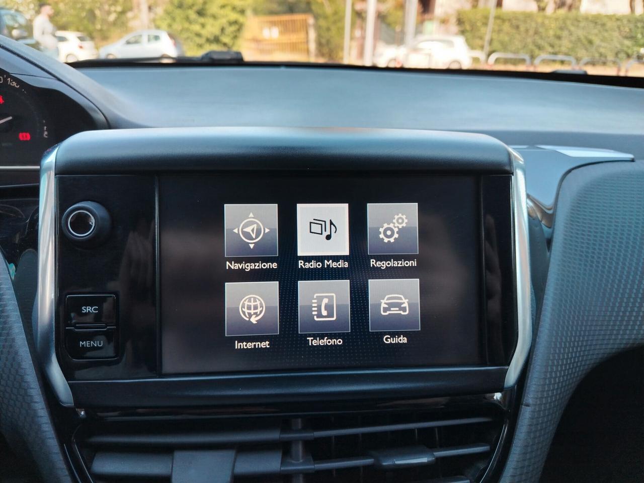 Peugeot 2008 BlueHDi 100 Allure