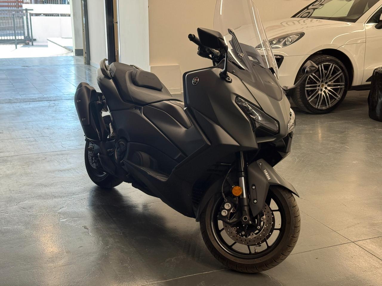 Yamaha TMAX 560