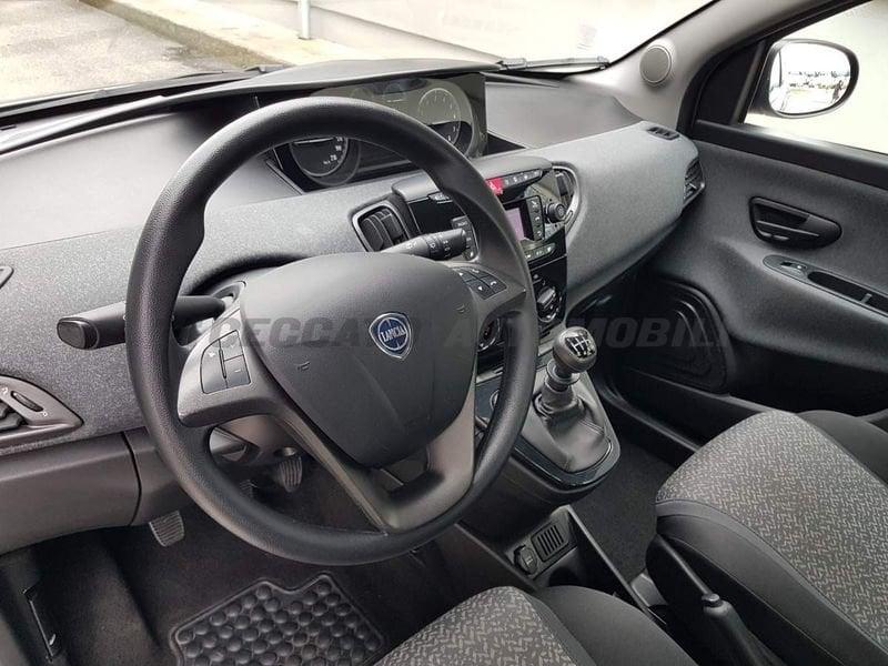 Lancia Ypsilon Ypsilon 1.0 firefly hybrid Silver s&s 70cv 5p.ti