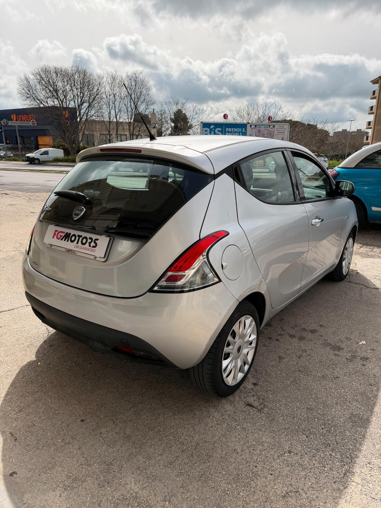 Lancia Ypsilon 1.3 Multyjet