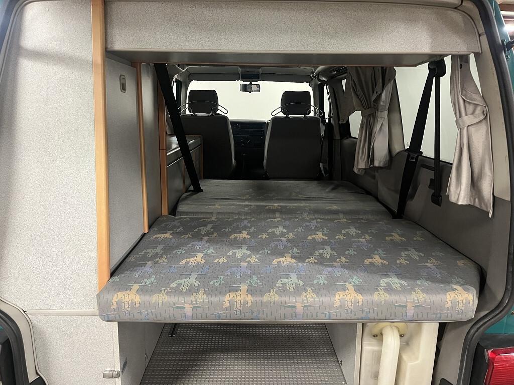 Volkswagen California T4 2.5 TDI Letto e Cucina