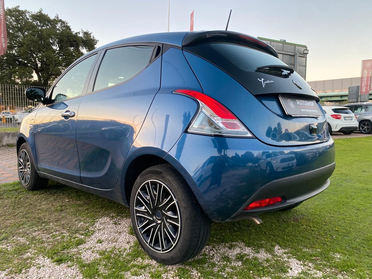 LANCIA - Ypsilon - 1.0 FireFly 5p.S&S Hyb. - NEOPATENTATI - FINANZIABILE - PERMUTE