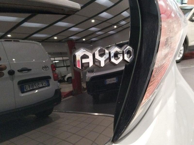 Toyota Aygo 1.0 VVT-i x-play