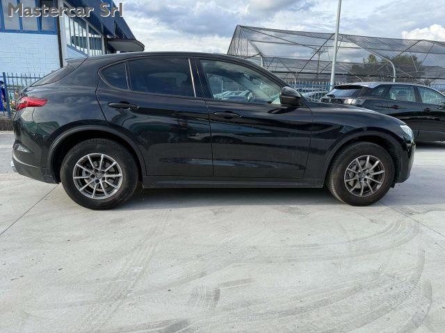 ALFA ROMEO Stelvio Stelvio 2017 2.2 t Business Q4 180cv auto FP785hh